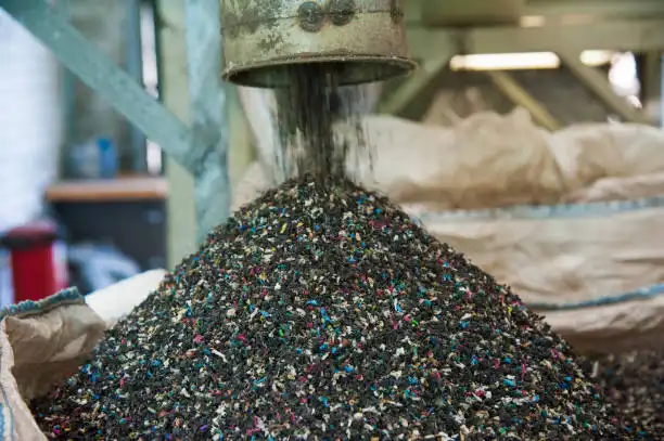 Need a Powerful Crusher Machine for Heavy Materials?